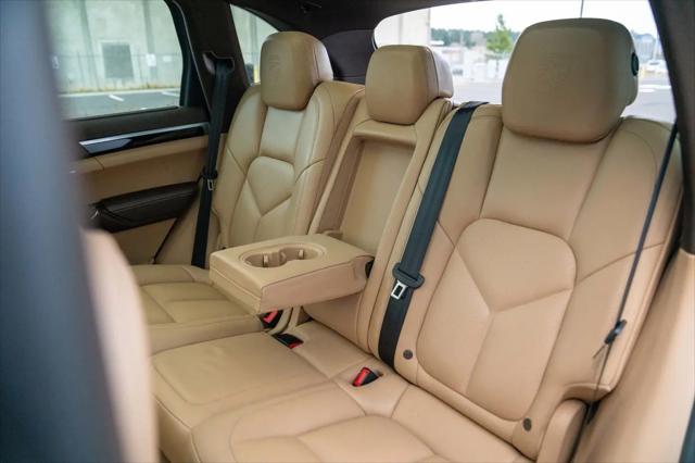 2018 Porsche Cayenne E-Hybrid S Platinum Edition