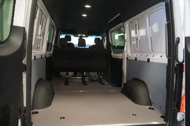 2026 Mercedes-Benz Sprinter 2500 Standard Roof 4-Cyl Diesel