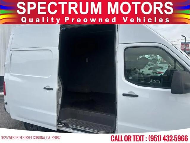 2012 Nissan 2500 NV2500 HD S V6