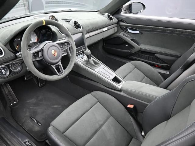 2025 Porsche 718 Spyder RS