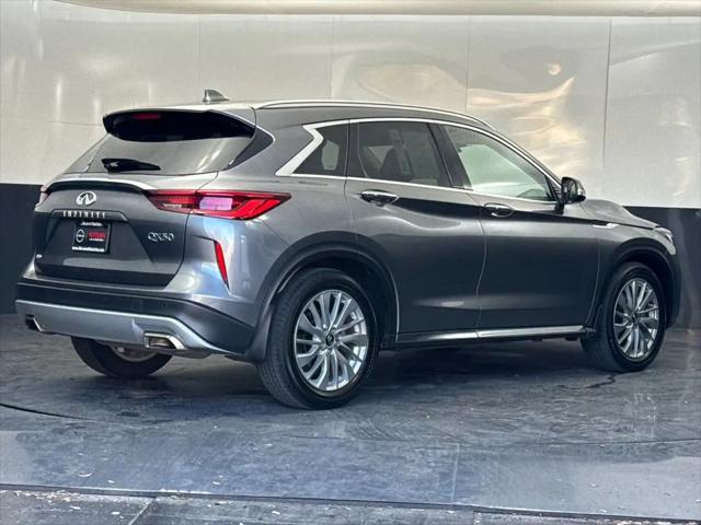 2023 INFINITI QX50 LUXE AWD