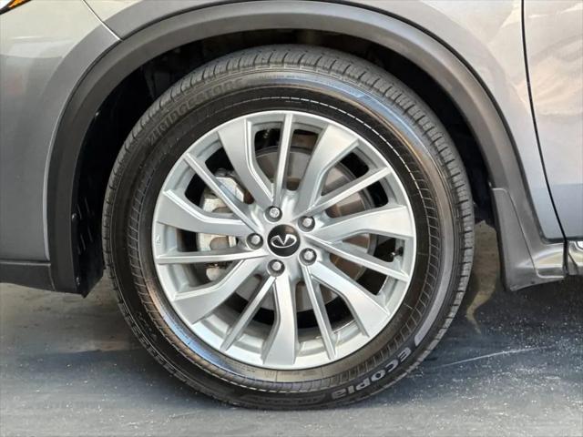 2023 INFINITI QX50 LUXE AWD