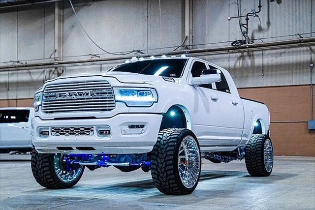 2022 Ram 2500 Laramie Mega Cab 4x4 6'4" Box