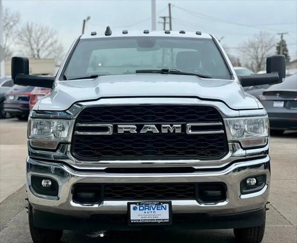 2022 Ram 3500 Tradesman/SLT/Laramie/Limited