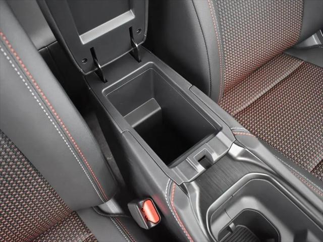 2025 Nissan Kicks SR Intelligent AWD