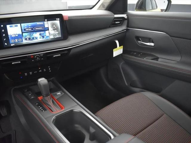2025 Nissan Kicks SR Intelligent AWD