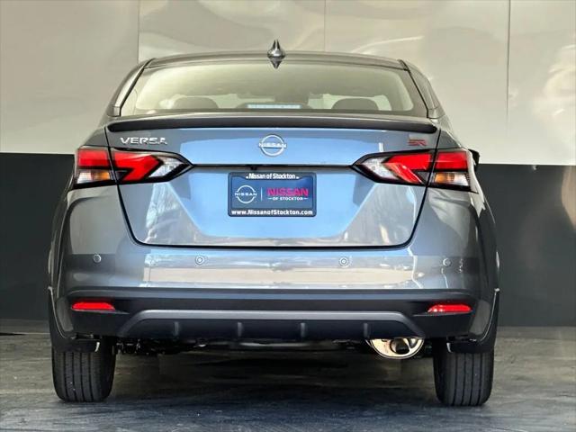 2025 Nissan Versa 1.6 SR