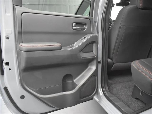 2026 Nissan Frontier Crew Cab Long Bed PRO-4X 4x4