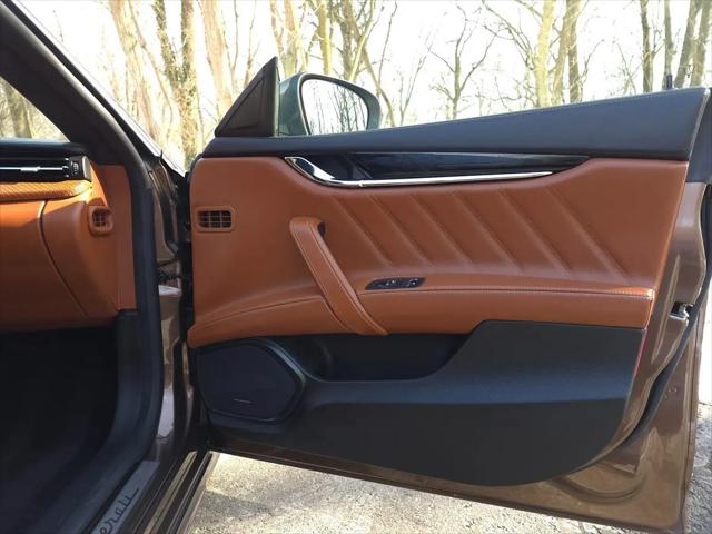 2022 Maserati Quattroporte Modena