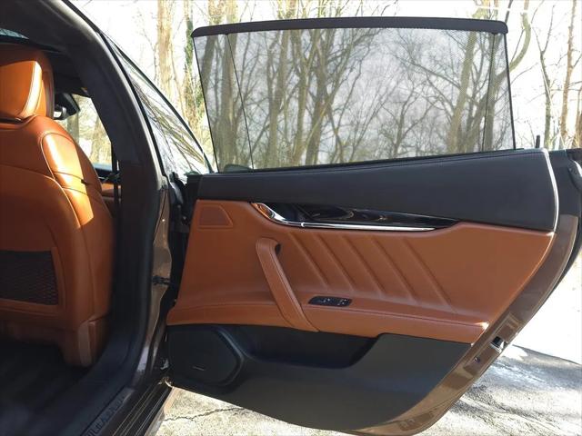2022 Maserati Quattroporte Modena