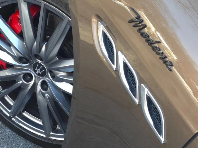 2022 Maserati Quattroporte Modena