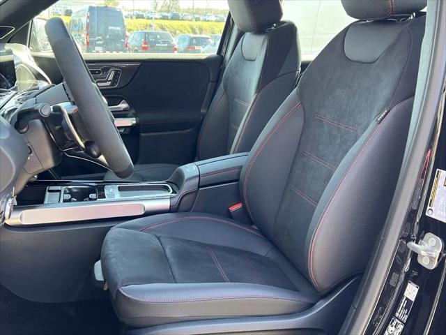 2026 Mercedes-Benz GLB 4MATIC
