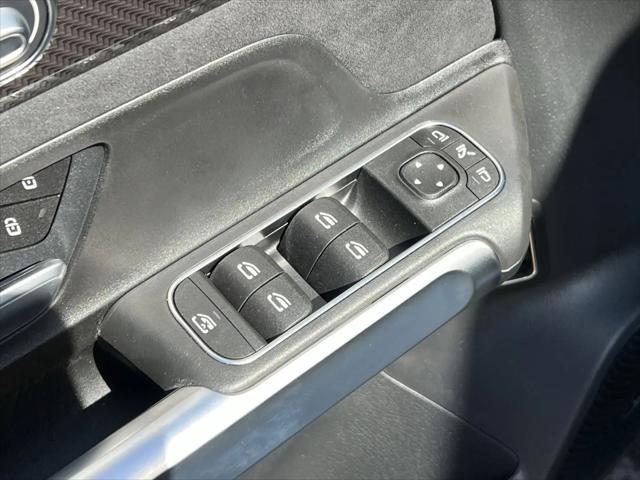2026 Mercedes-Benz GLB 4MATIC