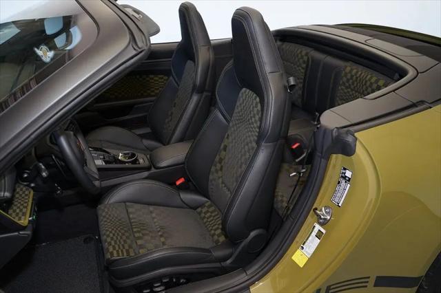 2026 Porsche 911 Carrera 4 GTS Cabriolet