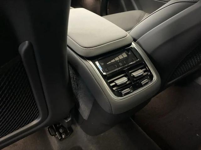 2026 Volvo XC90 Plus, B6 AWD Gas (mild hybrid), Gasoline, Bright, 7 Seats