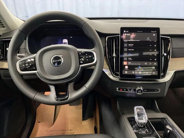 2026 Volvo XC90 Plus, B6 AWD Gas (mild hybrid), Gasoline, Bright, 7 Seats
