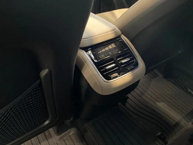 2026 Volvo XC90 Plus, B6 AWD Gas (mild hybrid), Gasoline, Bright, 7 Seats