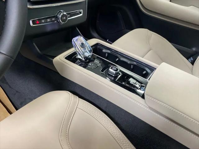 2026 Volvo XC90 Plus, B6 AWD Gas (mild hybrid), Gasoline, Bright, 7 Seats