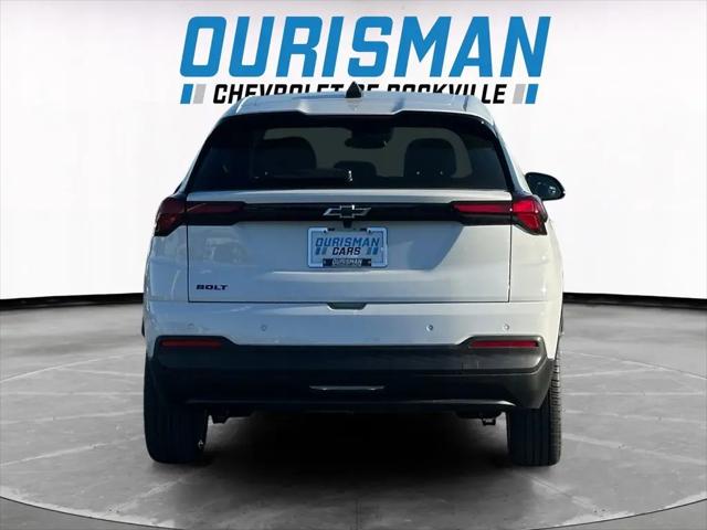 2027 Chevrolet Bolt LT FWD