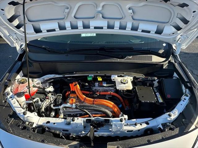 2027 Chevrolet Bolt LT FWD