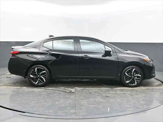 2025 Nissan Versa 1.6 SR