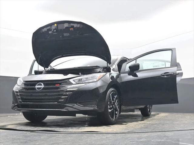 2025 Nissan Versa 1.6 SR