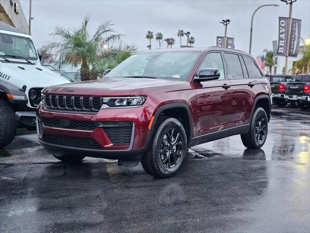 2026 Jeep Grand Cherokee Altitude 4x2