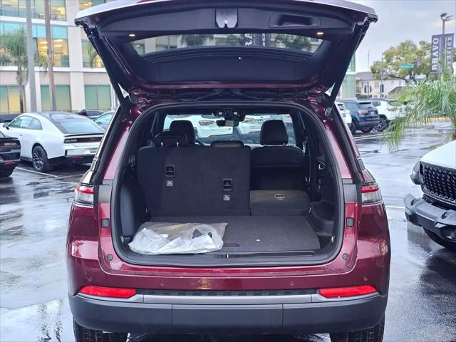 2026 Jeep Grand Cherokee Altitude 4x2