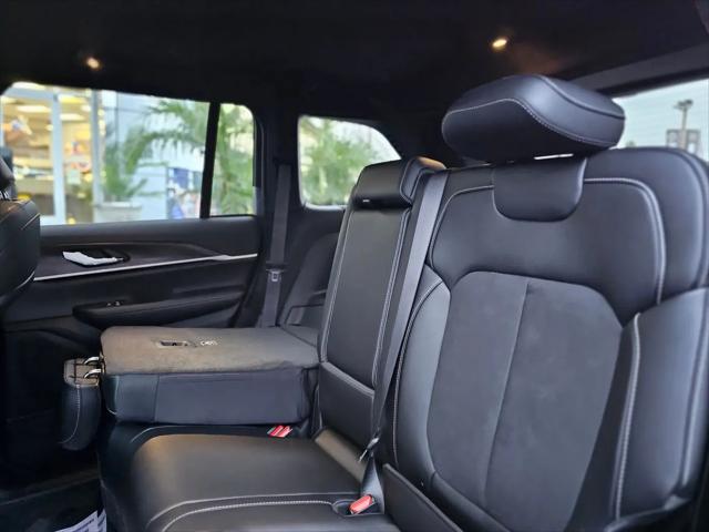 2026 Jeep Grand Cherokee Altitude 4x2