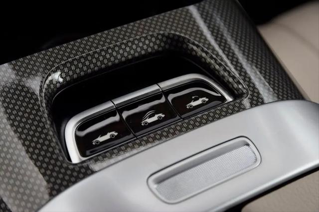 2026 Mercedes-Benz E-CLASS E 300 CLE 300