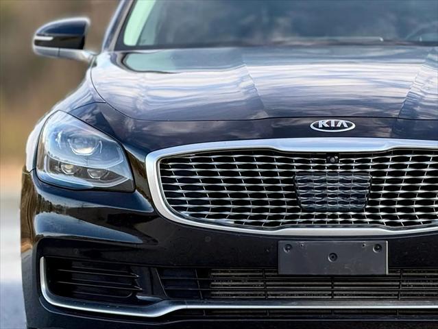 2020 Kia K900 Luxury