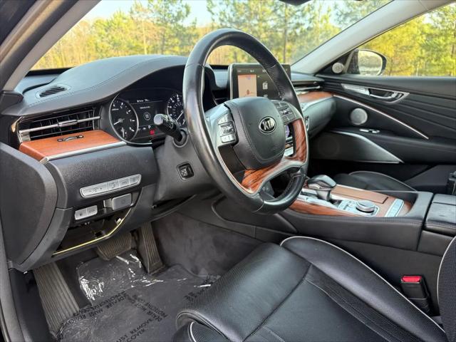 2020 Kia K900 Luxury