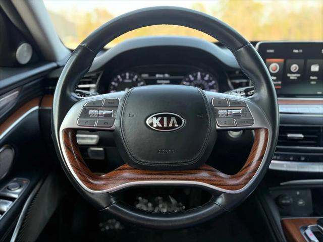 2020 Kia K900 Luxury