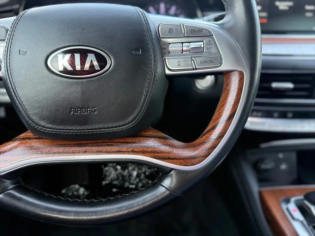 2020 Kia K900 Luxury