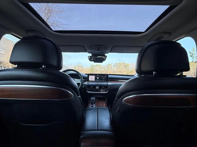 2020 Kia K900 Luxury