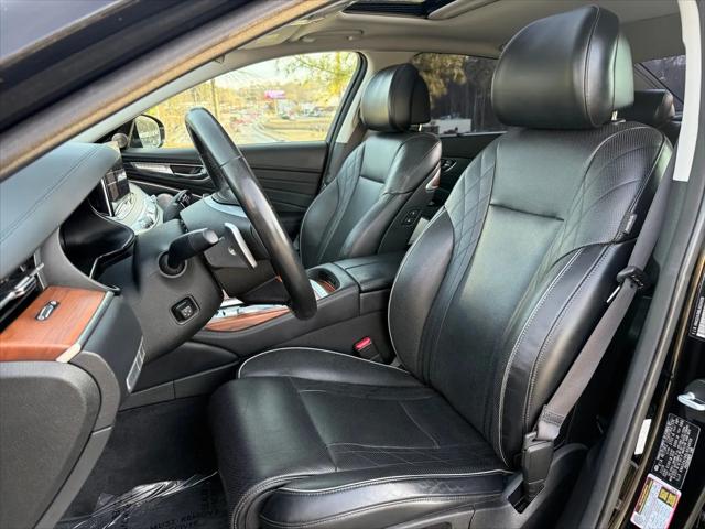 2020 Kia K900 Luxury