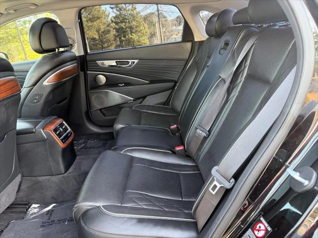 2020 Kia K900 Luxury