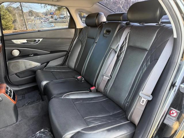 2020 Kia K900 Luxury
