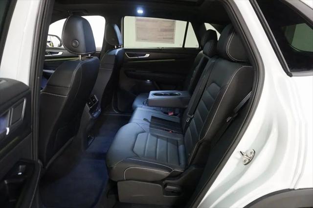 2026 Volkswagen Atlas Cross Sport SEL R-Line Black