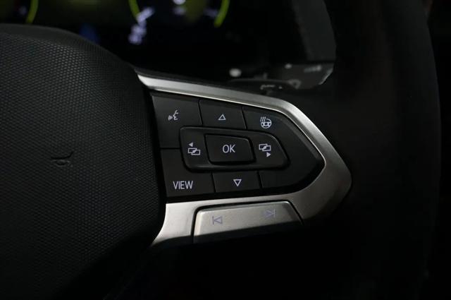 2026 Volkswagen Atlas Cross Sport SEL R-Line Black