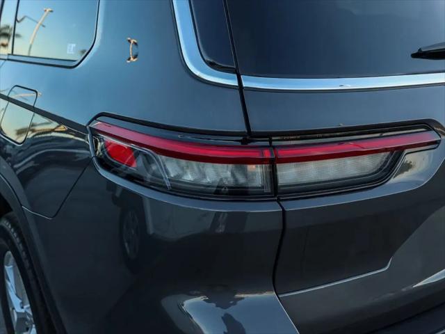 2026 Jeep Grand Cherokee L Altitude 4x2