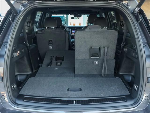 2026 Jeep Grand Cherokee L Altitude 4x2