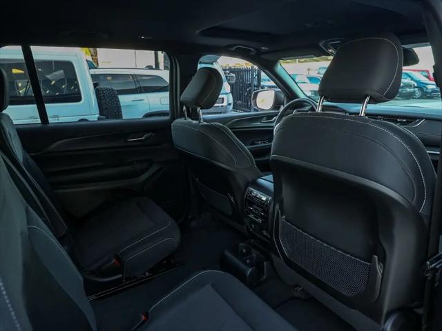 2026 Jeep Grand Cherokee L Altitude 4x2