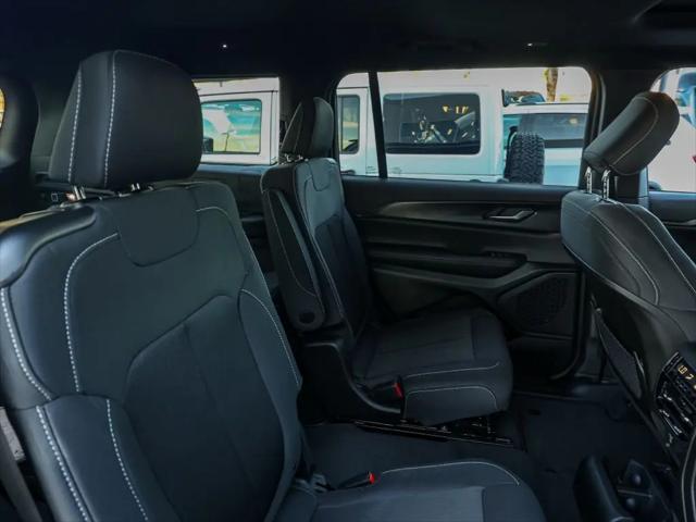 2026 Jeep Grand Cherokee L Altitude 4x2