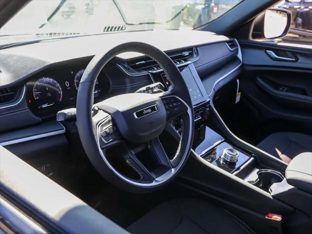 2026 Jeep Grand Cherokee L Altitude 4x2
