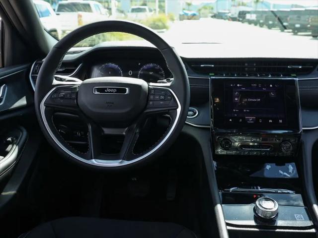 2026 Jeep Grand Cherokee L Altitude 4x2