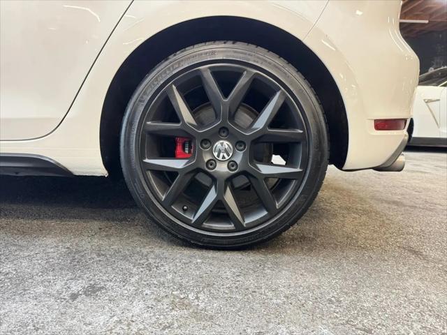 2014 Volkswagen GTI Wolfsburg Edition