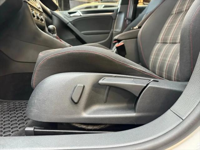 2014 Volkswagen GTI Wolfsburg Edition