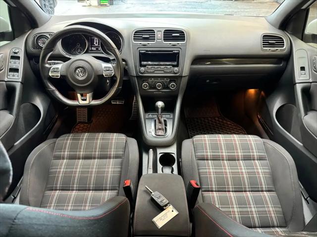 2014 Volkswagen GTI Wolfsburg Edition