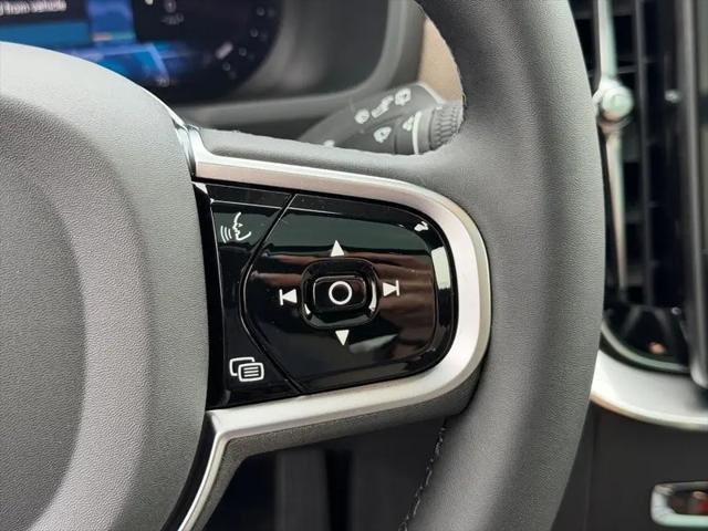 2026 Volvo XC90 Core, B5 AWD Gas (mild hybrid), Gasoline, Bright, 7 Seats